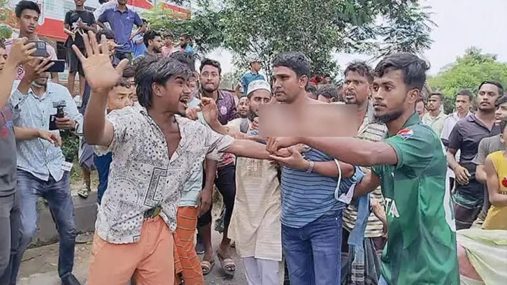 শ্রীপুরে অবৈধ দোকান উচ্ছেদ, দুই সার্ভেয়ারের উপর হামলা