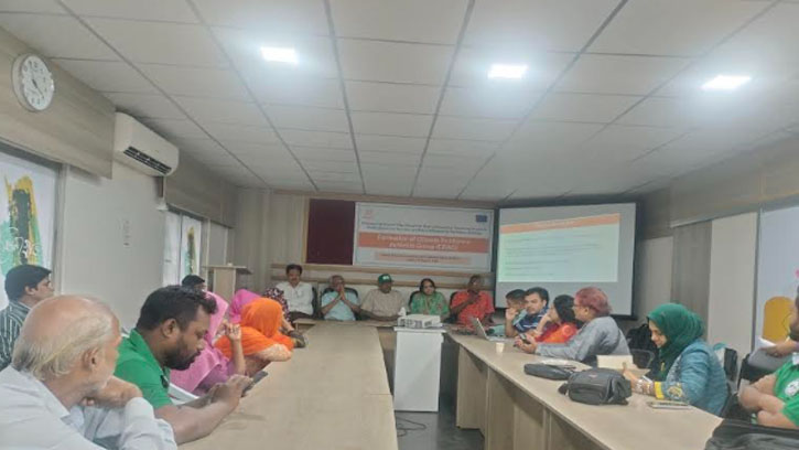 সাতক্ষীরায় জলবায়ু সহনশীলতা কর্মী গ্রুপ গঠন
