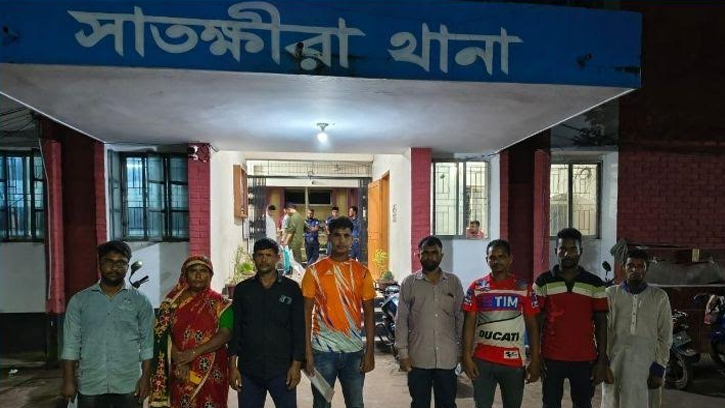 ভারতে আটক ৫ বাংলাদেশিকে বিজিবির কাছে হস্তান্তর