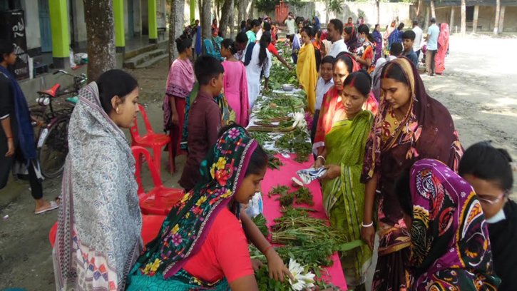 শ্যামনগরে উপকূলীয় আজাবা শাকের মেলা ও রান্না প্রতিযোগিতা