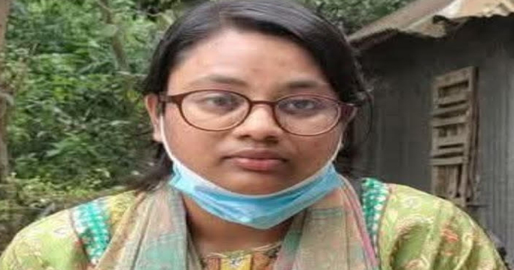 রায়গঞ্জে বিয়ের দাবিতে হিন্দু যুবকের বাড়িতে মুসলিম নারীর অবস্থান