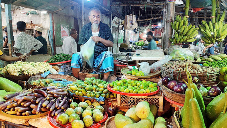 বরিশালের বাজারে বেড়েই চলছে সবজির দাম