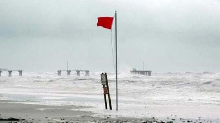 ঝড়-বৃষ্টির আভাস, সমুদ্রবন্দরে ৩ নম্বর সতর্ক সংকেত