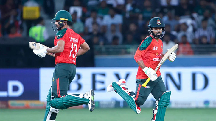 নিউজিল্যান্ডকে হারিয়ে সিরিজে এগিয়ে গেল টাইগাররা