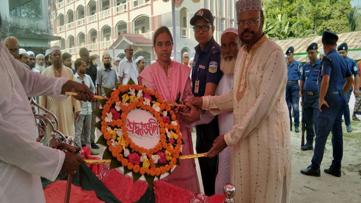 গৌরীপুরে বীরমুক্তিযোদ্ধা আব্দুল গনির রাষ্ট্রীয় মর্যাদায় দাফন