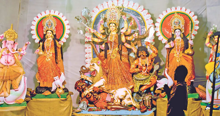 দুর্গাপূজায় শিক্ষাপ্রতিষ্ঠানে টানা ৭ দিনের ছুটি