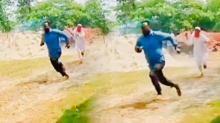 সহকারী প্রকৌশলীকে বাঁশ দিয়ে ধাওয়া করলেন ঠিকাদার লোকমান