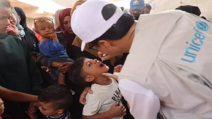 ইসরায়েলি নিয়ন্ত্রণ ও অর্থাভাবে গাজায় টিকা বিতরণ বাধাগ্রস্ত