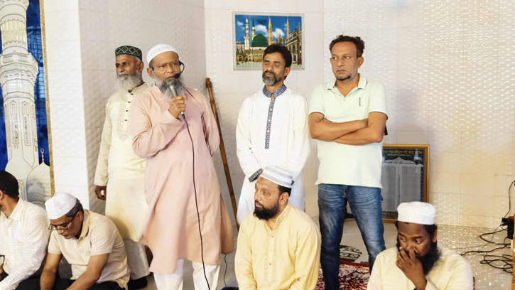 বারেক খান বারীর স্মরণে দোয়া ও ইফতার মাহফিল