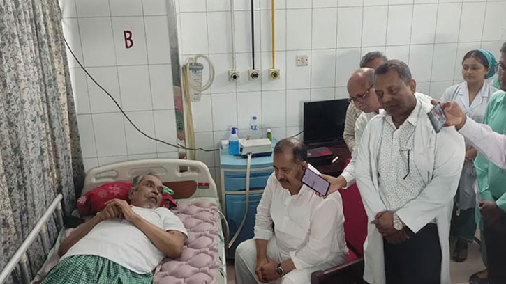 প্রবীণ সাংবাদিকদের জন্য অবসর ভাতা চালুর পরিকল্পনা সরকারের