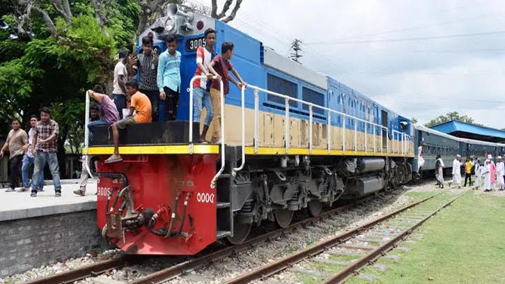 চট্টগ্রাম-চাঁদপুর ঈদ স্পেশাল ট্রেন: ৩ মার্চ টিকিট বিক্রি শুরু