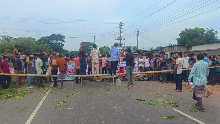 দক্ষিণাঞ্চলের সঙ্গে ঢাকার যান চলাচল বন্ধ