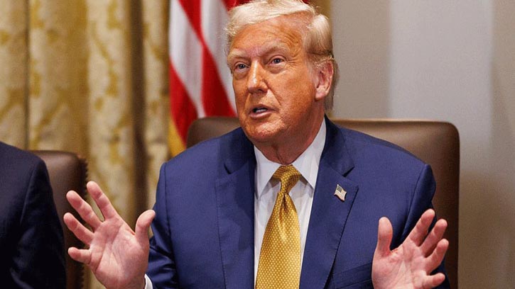 ২ শতাধিক পণ্য থেকে শুল্ক প্রত্যাহার করলেন ট্রাম্প