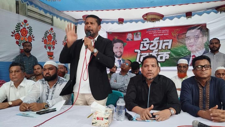 তুরাগে এম কফিল উদ্দিন আহমেদের উদ্যোগে উঠান বৈঠক অনুষ্ঠিত