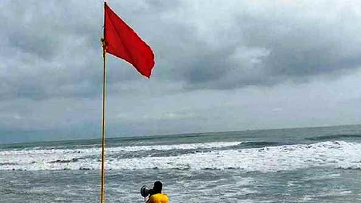 বঙ্গোপসাগরে লঘুচাপ, সমুদ্রবন্দরে ৩ নম্বর সতর্কতা
