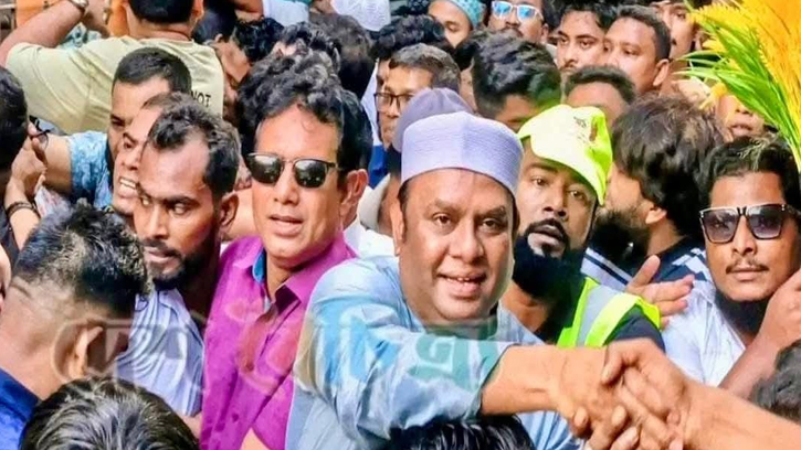 পলের গণসংযোগে নিপুণের নেতৃত্বে  বাবু বাহিনীর বাধা 
