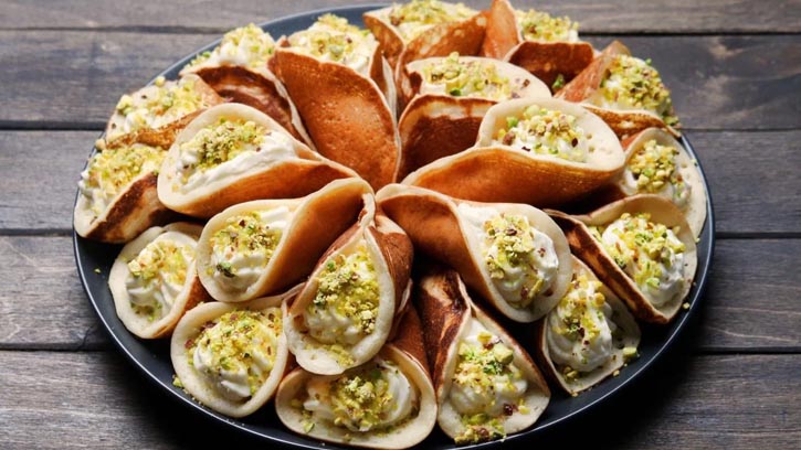 মধ্যপ্রাচ্যের জনপ্রিয় সুইট ডিশ ‘আতায়েফ’