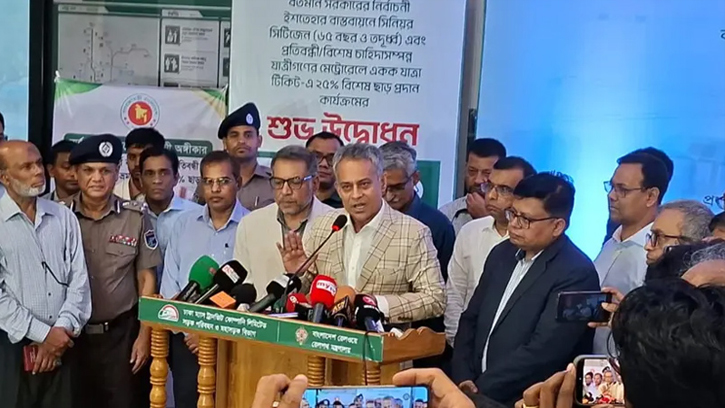 আন্তঃনগর ট্রেনে নারী কোচ যুক্ত করার পরিকল্পনা: রেলমন্ত্রী