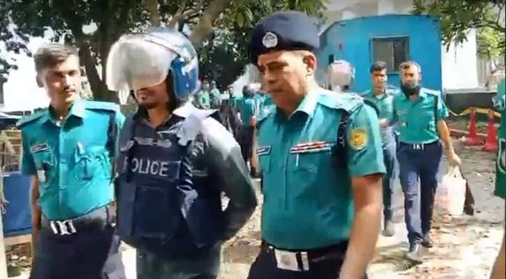 আশুলিয়ায় লাশ পোড়ানো মামলায় সাত আসামি ট্রাইব্যুনালে হাজির