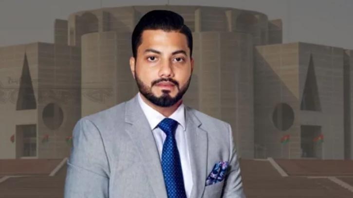 কণ্টকাকীর্ণ রাজনৈতিক পথ পেরিয়ে ইশরাক হোসেন প্রতিমন্ত্রী