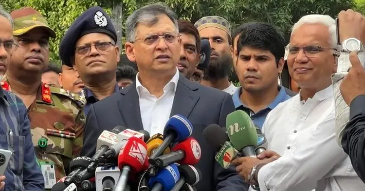 চাঁদাবাজ-সন্ত্রাসীদের দ্রুত গ্রেপ্তারের নির্দেশ, ব্যর্থ হলে বাহিনীর বিরুদ্ধেও ব্যবস্থা: স্বরাষ্ট্রমন্ত্রী