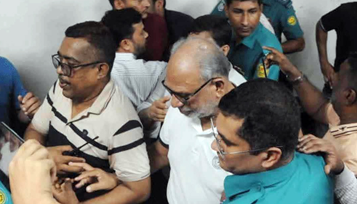 জিজ্ঞাসাবাদের জন্য ডিবি কার্যালয়ে লতিফ সিদ্দিকী 