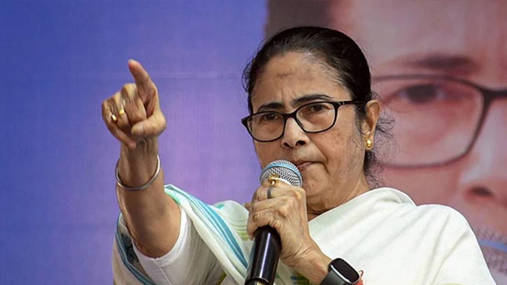 কেন্দ্র থেকে বিজেপিকে হটানোর বার্তা দিলেন মমতা