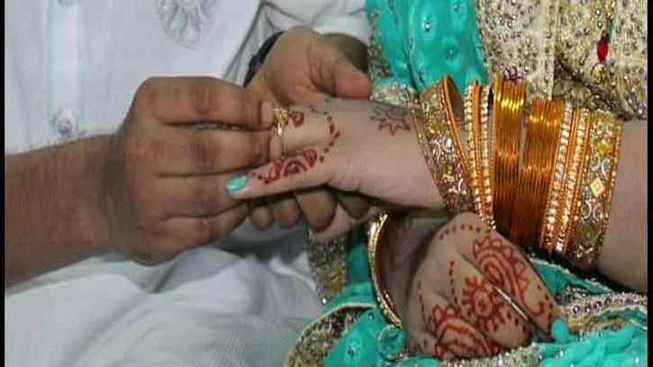 পুরুষের ভালোবাসা: অনুভূতি না কি দায়িত্ব?
