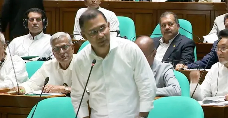 শেয়ারবাজার কারসাজির দায়ীদের বিচারের আশ্বাস প্রধানমন্ত্রীর