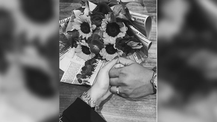 সম্পর্কের সত্য: উপহার নয়, ত্যাগই কি প্রধান ভাষা?