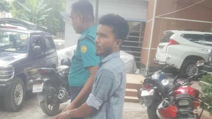৩২ নম্বরে গণপিটুনির শিকার রিক্সাচালক আজিজুরের জামিন, বাধা নেই মুক্তিতে