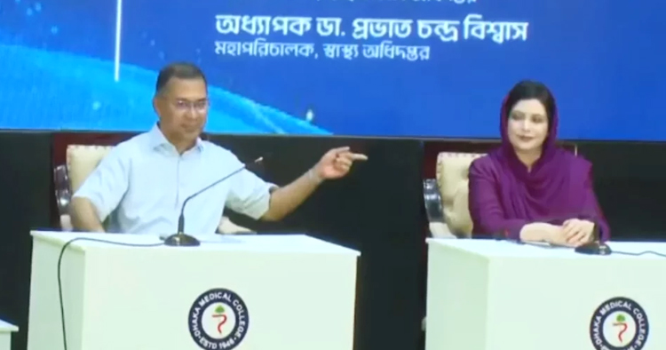 আমার মাথায় হেলথ নেই, উনি আছেন, প্রধানমন্ত্রীর মন্তব্যে হাসির রোল